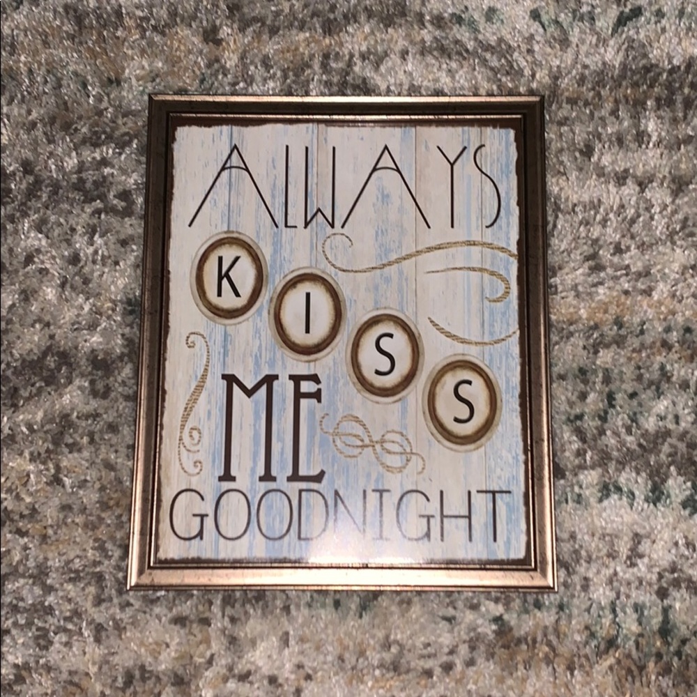 Always kiss me goodnight wall hang